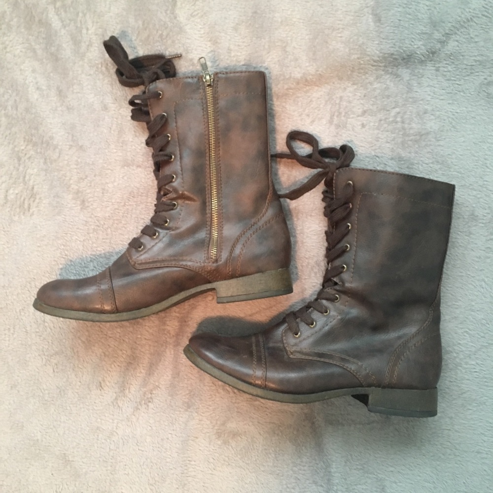 NWOT Mossimo Combat Boots